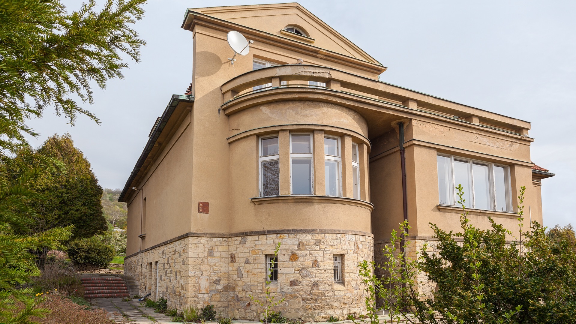 Prvorepubliková vila