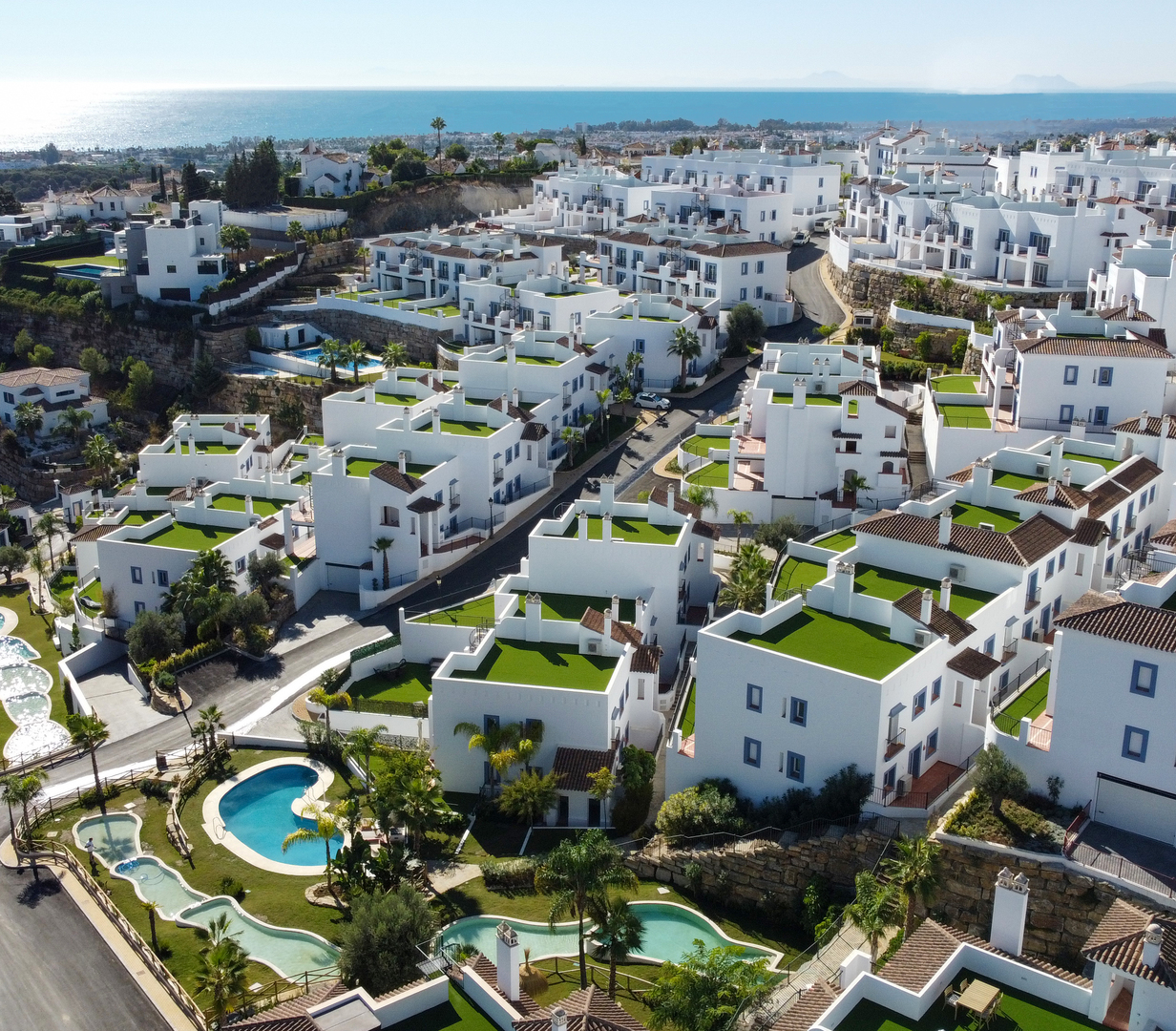 Modern Benahavís apartments with a traditional Andalusian village atmosphere
