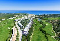 Apartments in a quiet location by the golf course with a view of Gibraltar