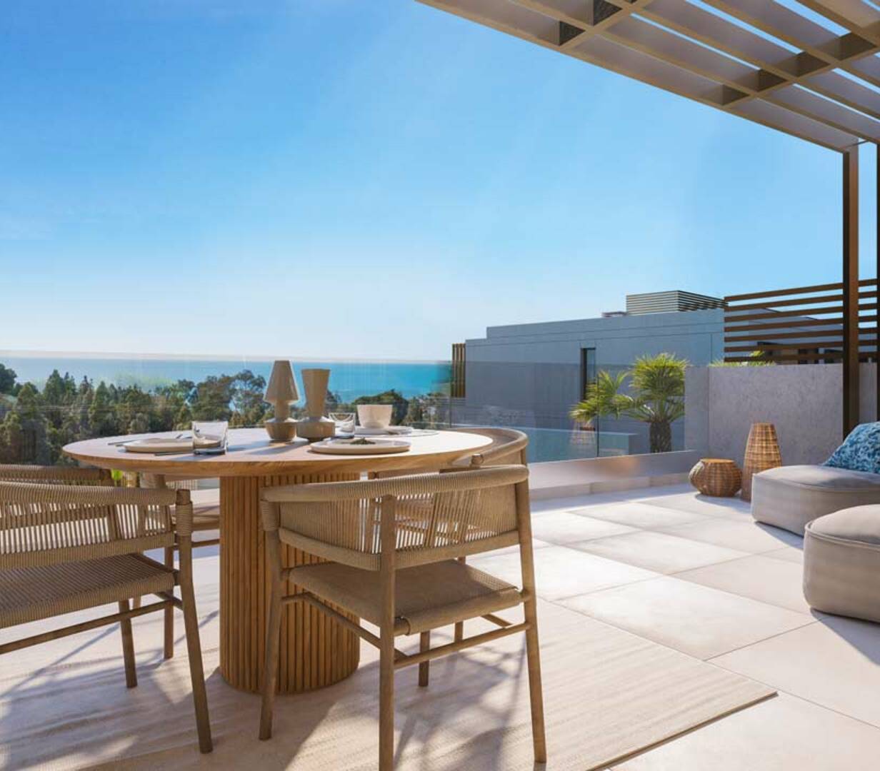 Houses between the golf course and the beach in Mijas Costa