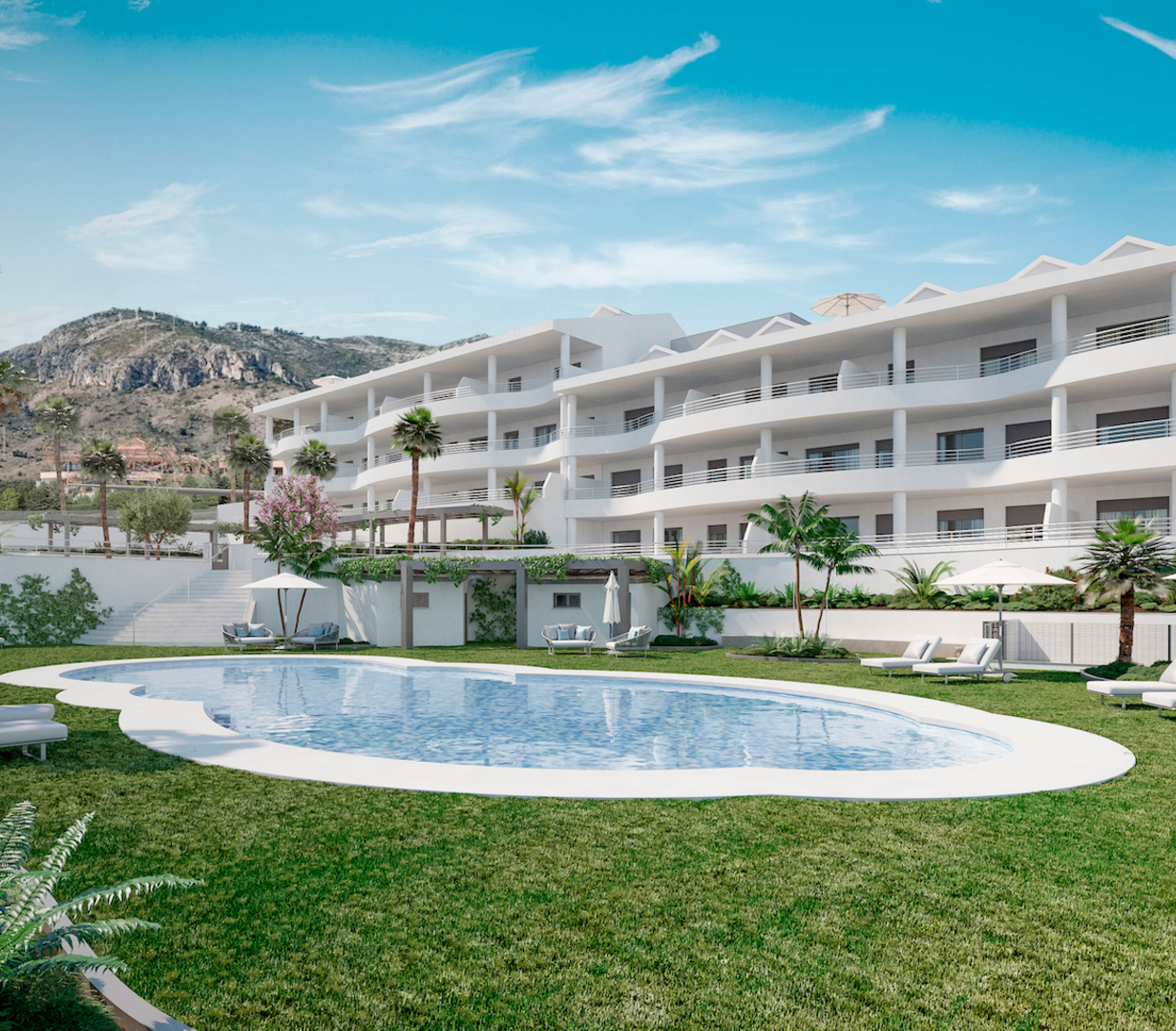 Residence on the edge of Benalmádena with sea views