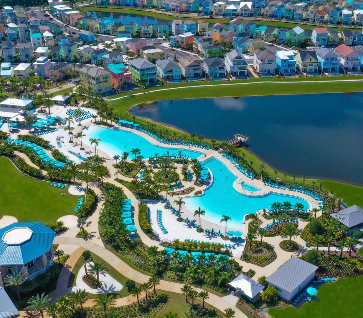 Vily a byty v privátním resortu v blízkosti Disney World, Orlando - Florida, USA