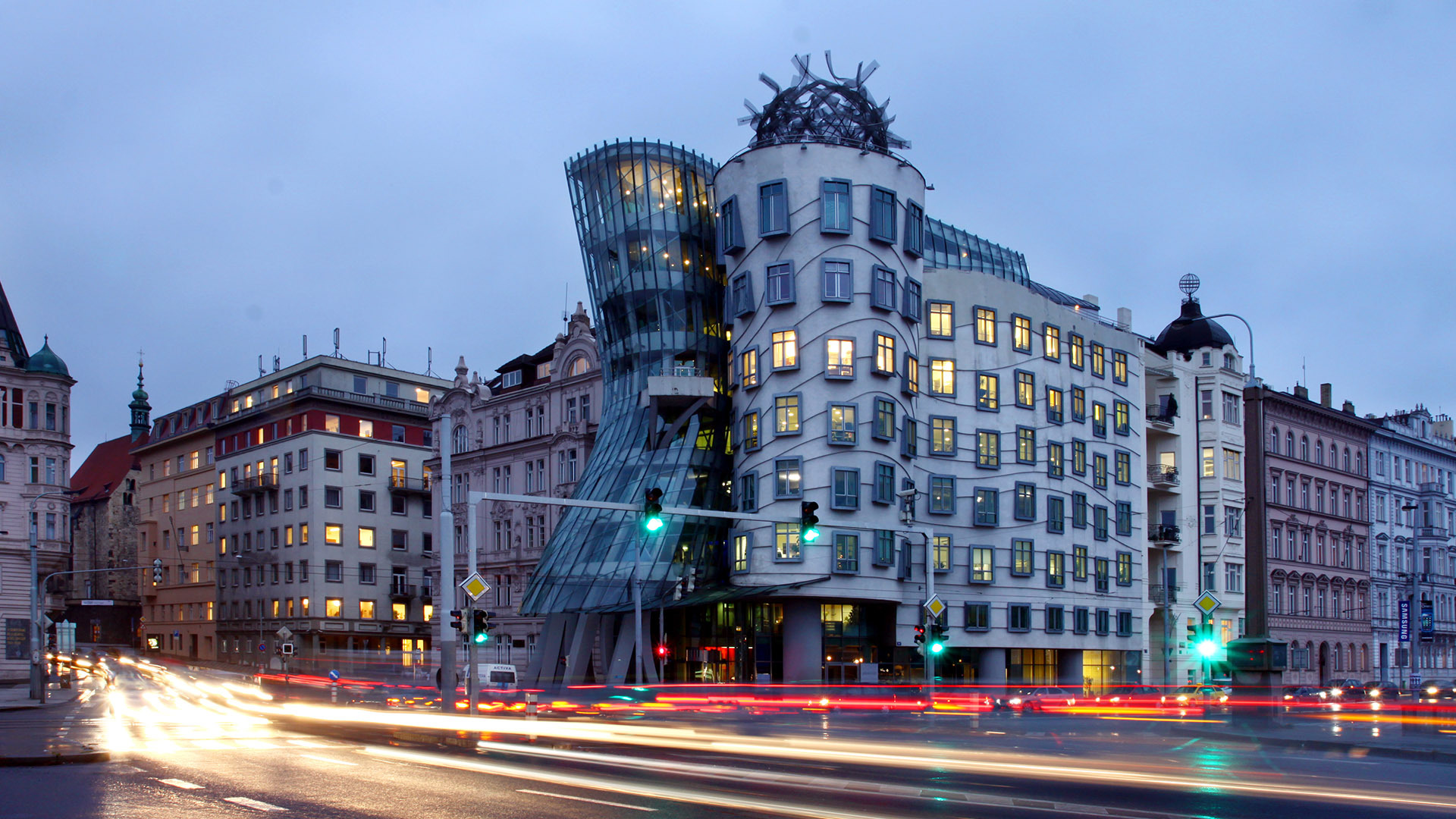 Dancing House