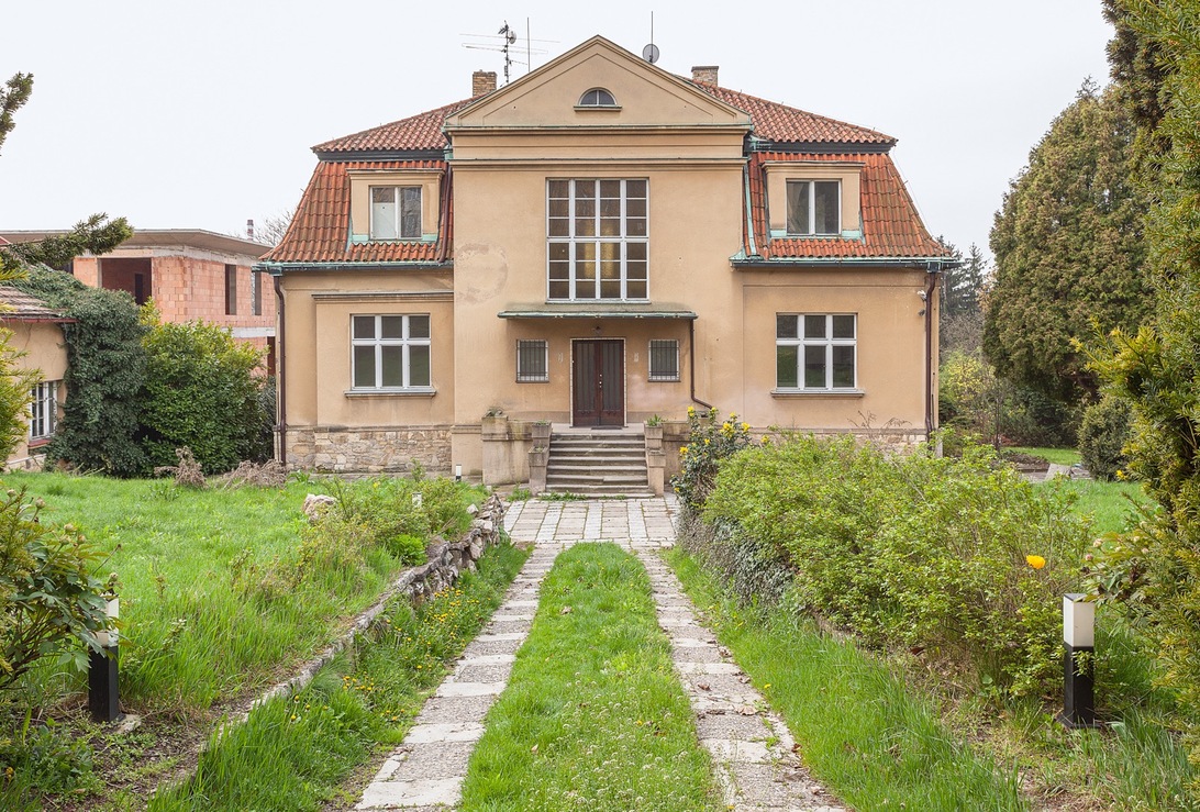 Prvorepubliková vila Troja 2