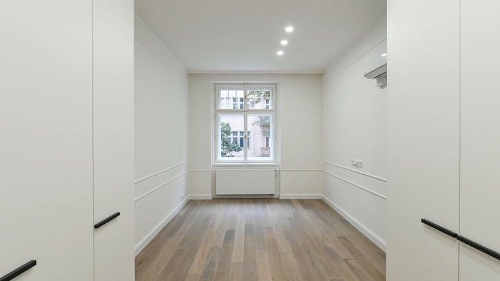 107 m2, Praha 2 - Vinohrady, náměstí Jiřího z Poděbrad, JZP c.6, ID 540 0