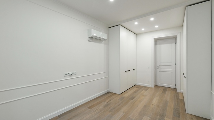 107 m2, Praha 2 - Vinohrady, náměstí Jiřího z Poděbrad, JZP c.6, ID 540 2