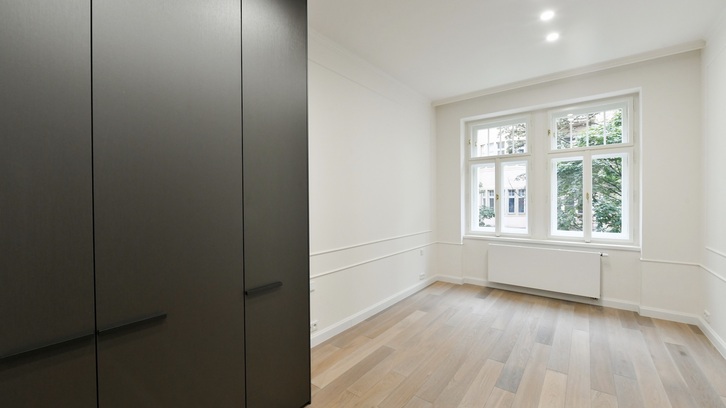 107 m2, Praha 2 - Vinohrady, náměstí Jiřího z Poděbrad, JZP c.6, ID 540 4