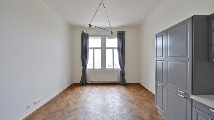 93 m2, Praha 3 - Vinohrady, náměstí Jiřího z Poděbrad_ID 753 1